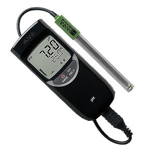 Hanna Portable pH Meter – Waterproof